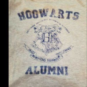 Hogwarts Harry Potter crest alumni crest tshirt shirt tee small A196 gray